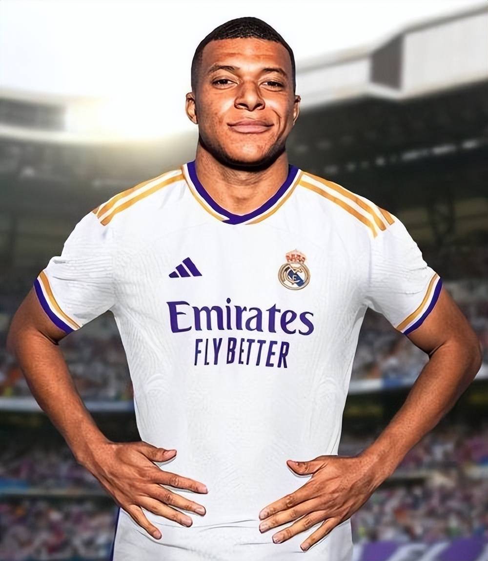 中国澳门球员：澳门联赛球员平均每场收入约445-890元人民币