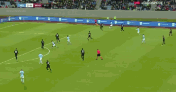 兰杜奇：上半场我们没拉开阵型宽度，踢得有点像一群小鸡